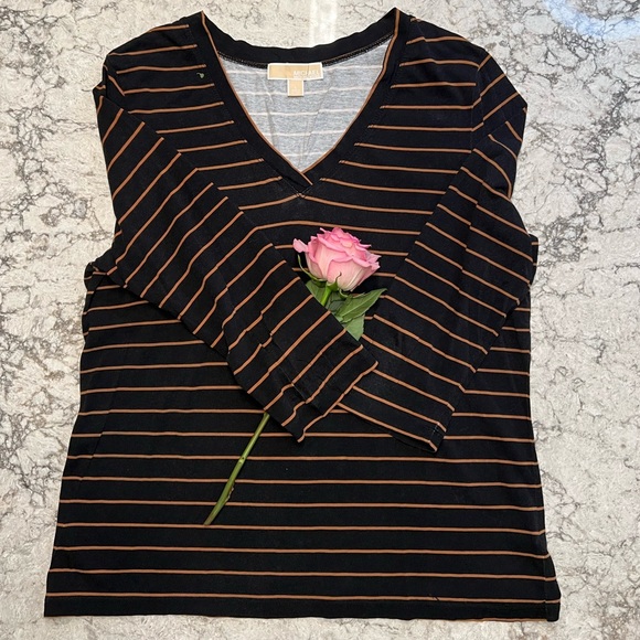 MICHAEL Michael Kors V Neck Long Sleeve Black and Gold Striped Top - Size Laege - Picture 4 of 4